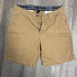 Men’s Denali 32 Tan Khaki Shorts